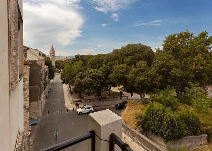 Апартаменти Antique